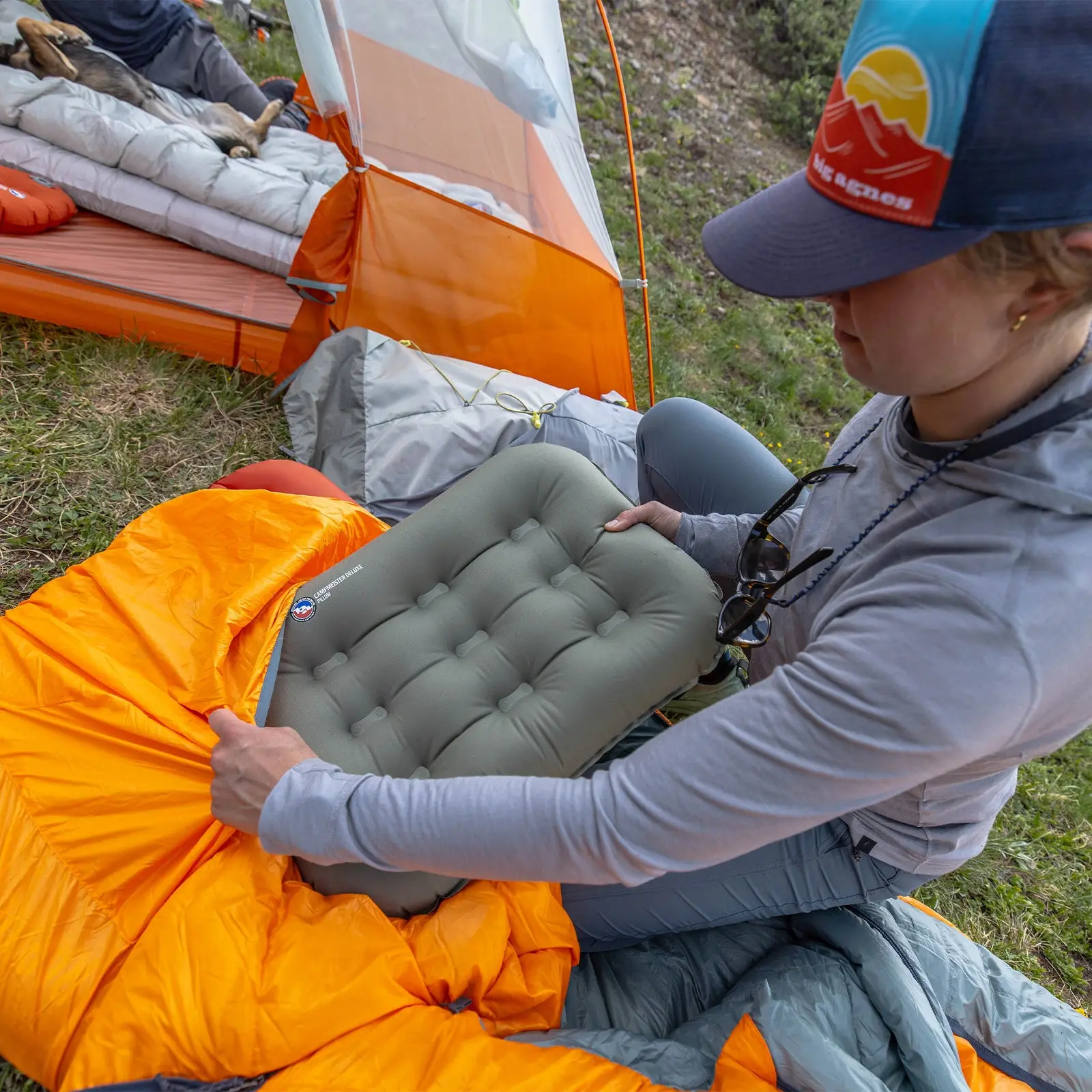 Campmeister Deluxe Pillow - Image 3